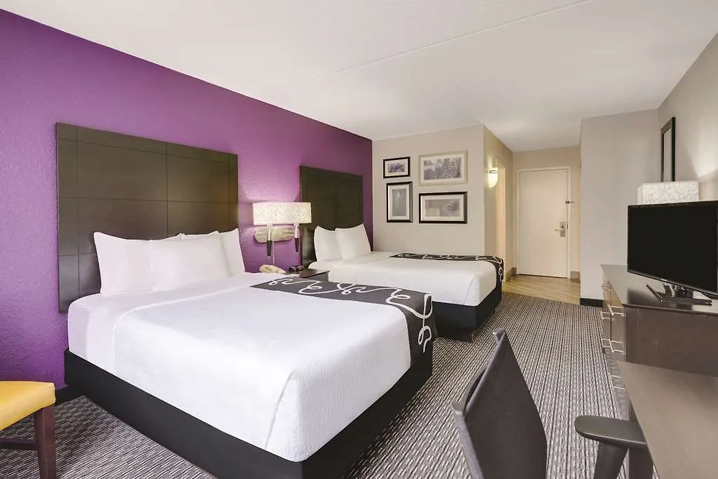 *** Hotel La Quinta By Wyndham Clifton/Rutherford United States